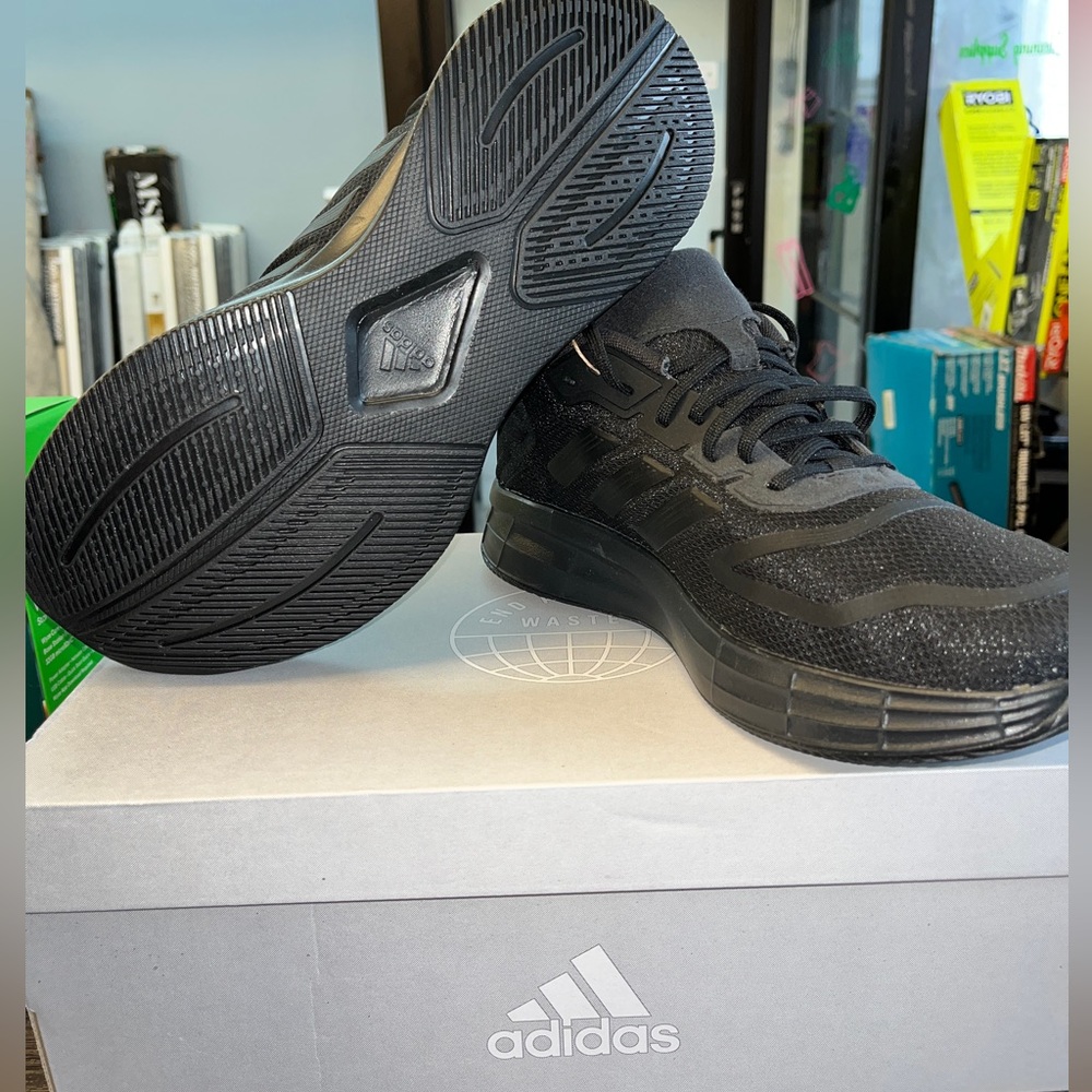 9 wide black Adidas men shoes